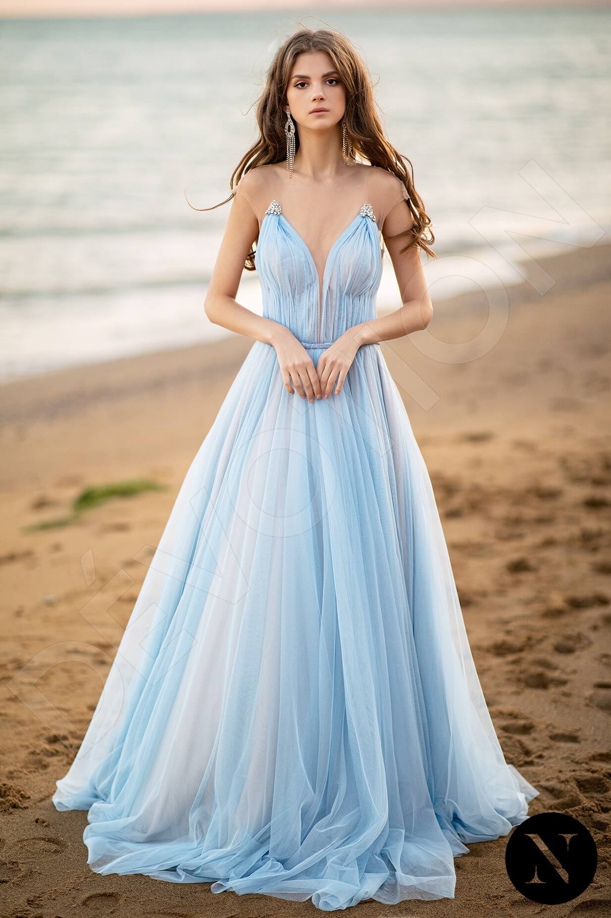 Light blue store beach wedding dress