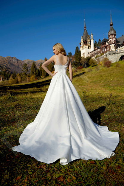 Avgusta A-line Sweetheart Milk Wedding dress