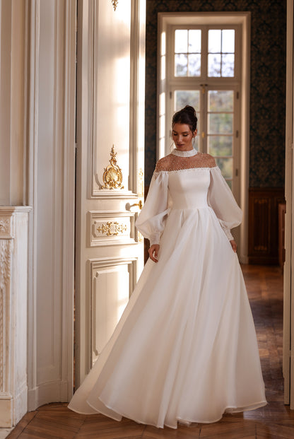 Amarante-Marie A-line Hight neck Milk Wedding dress