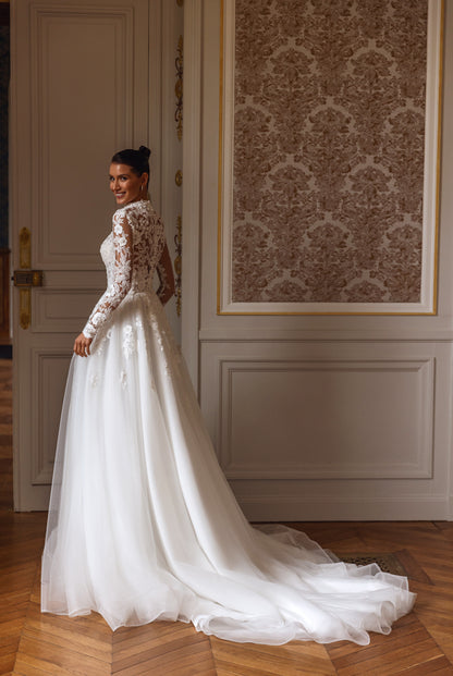 Jeanne-Marie A-line Hight neck Milk Wedding dress