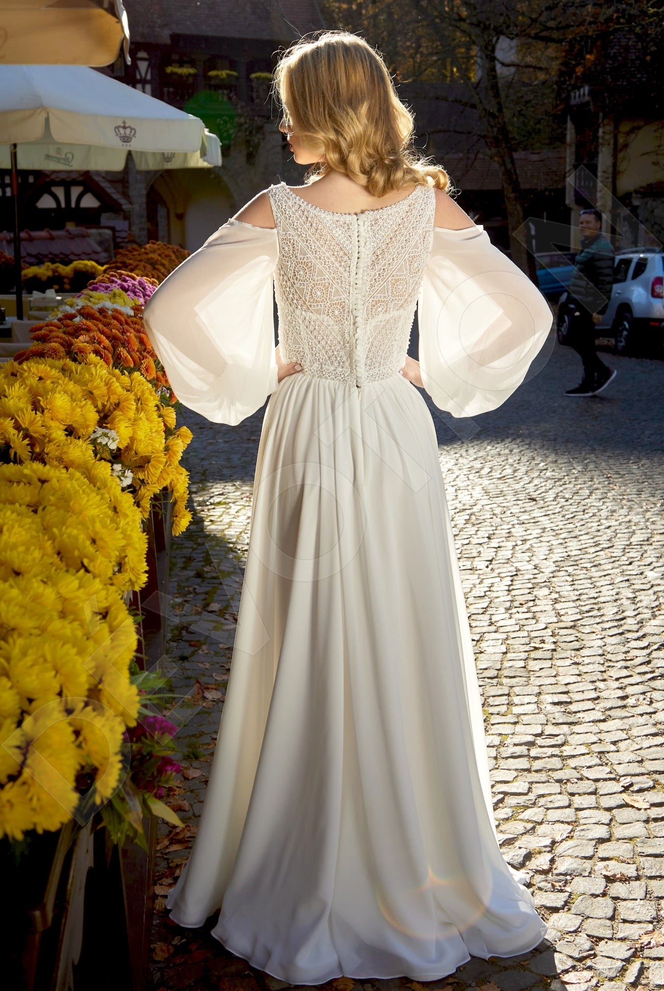 Emmie A-line V-neck Milk Wedding dress
