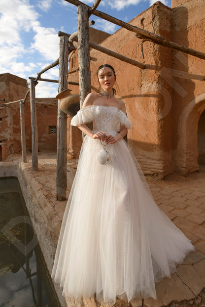 Caprissia A-line Straight Across Vanilla Wedding dress