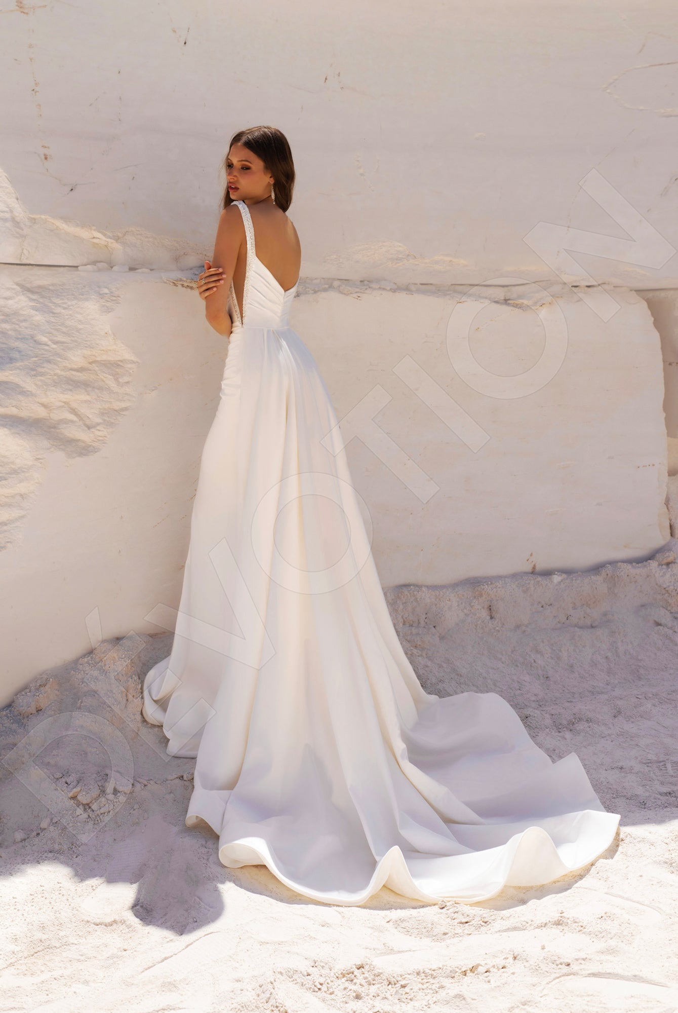 Chloes Trumpet/Mermaid Straight across Ivory Wedding dress