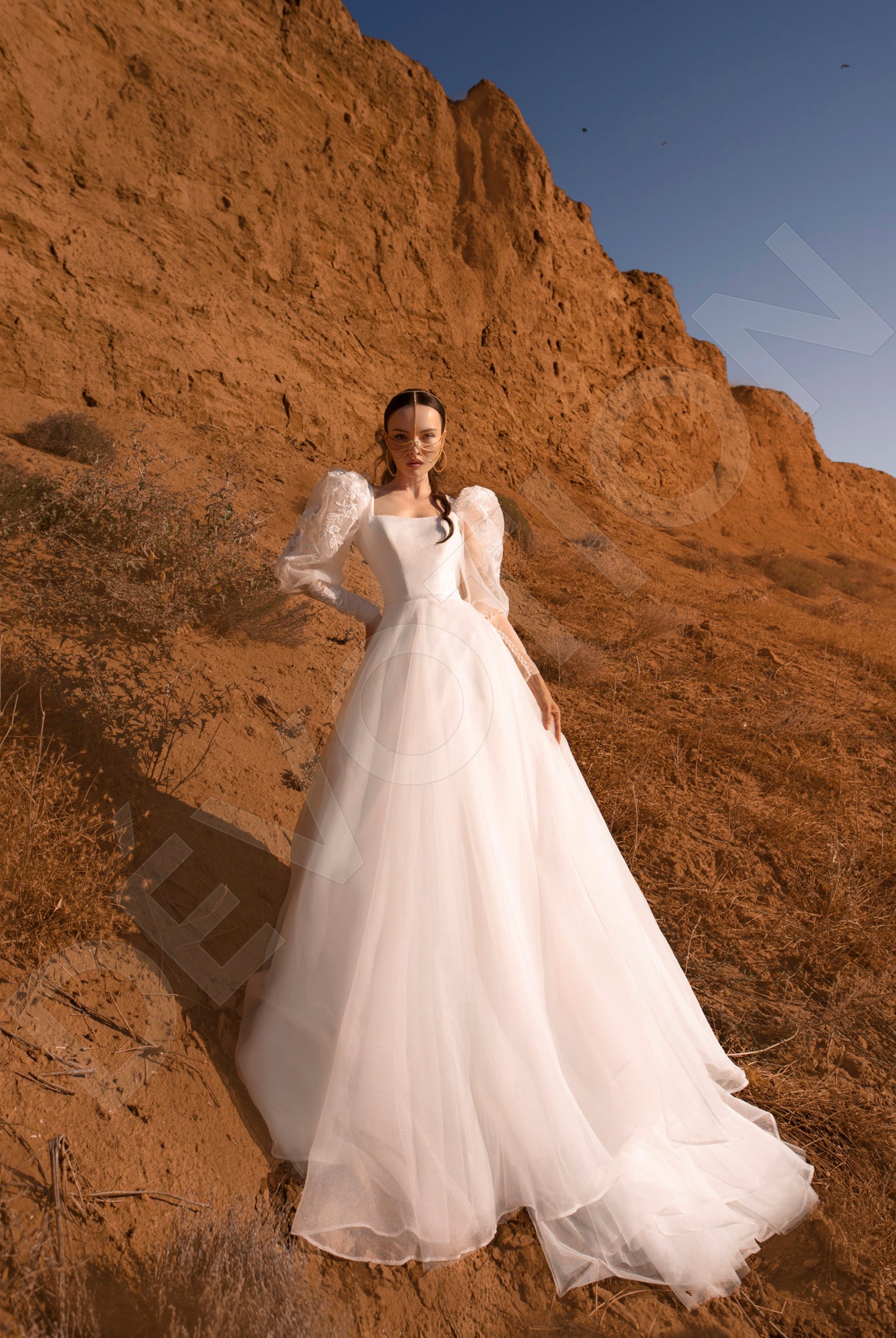 Emigdy A-line Square Off White Wedding dress