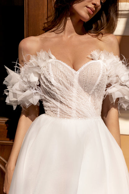 Moss A-line Off-shoulder/Drop shoulders Milk Wedding dress