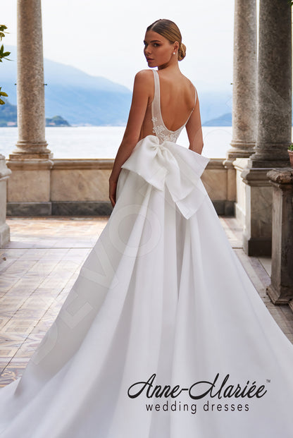 Ilaria A-line Deep V-neck Milk Wedding dress Front