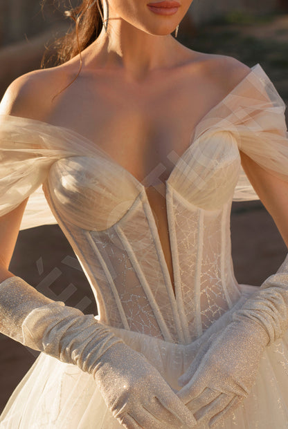 Juventa A-line Sweetheart Off White Wedding dress