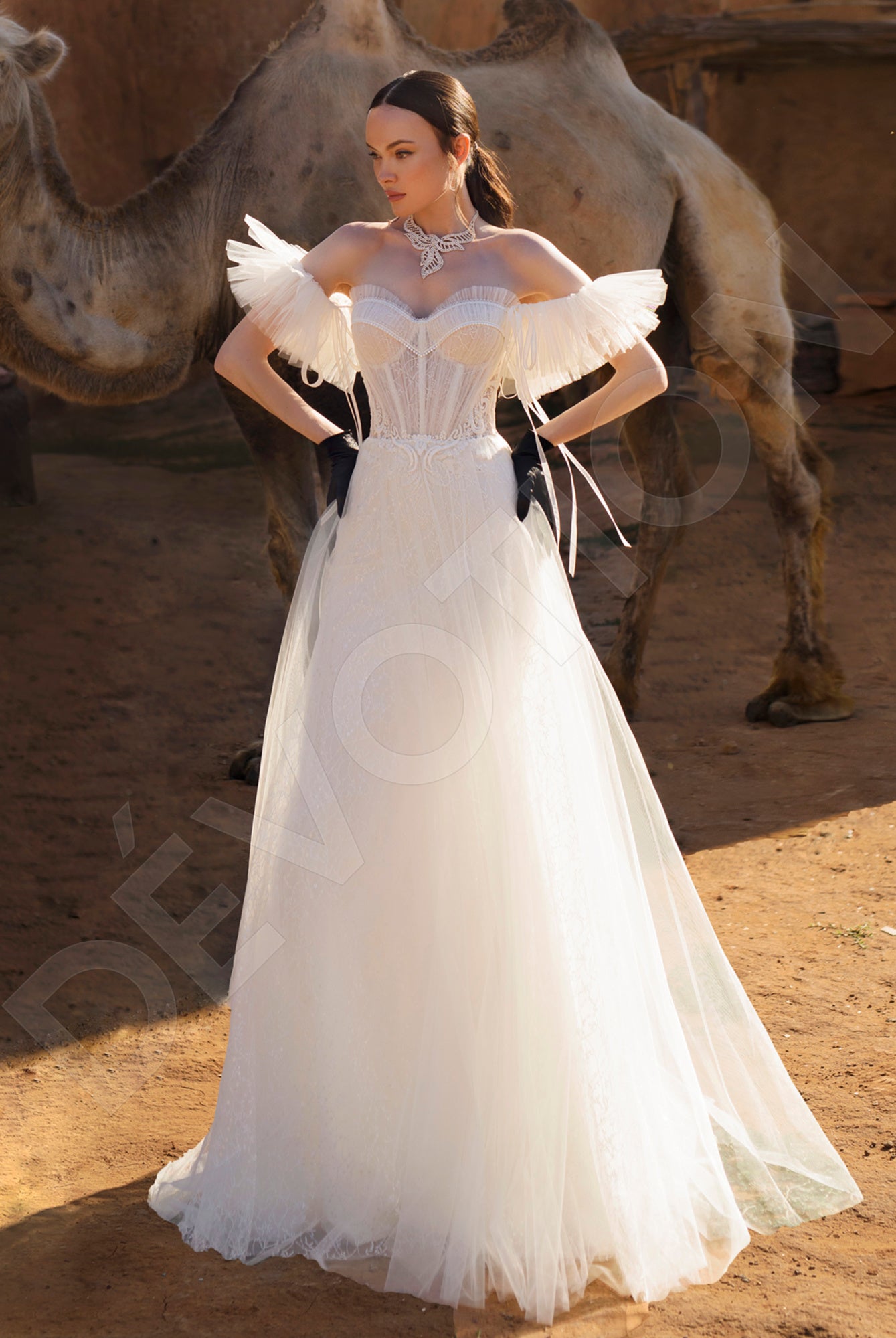 Konlita A-line Sweetheart Off White Wedding dress