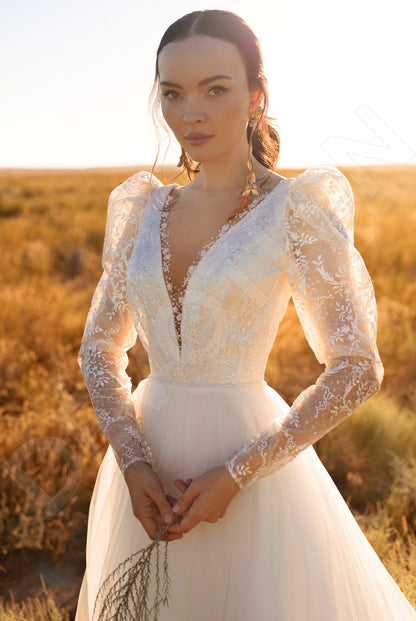 Larnes A-line Illusion Off White Wedding dress