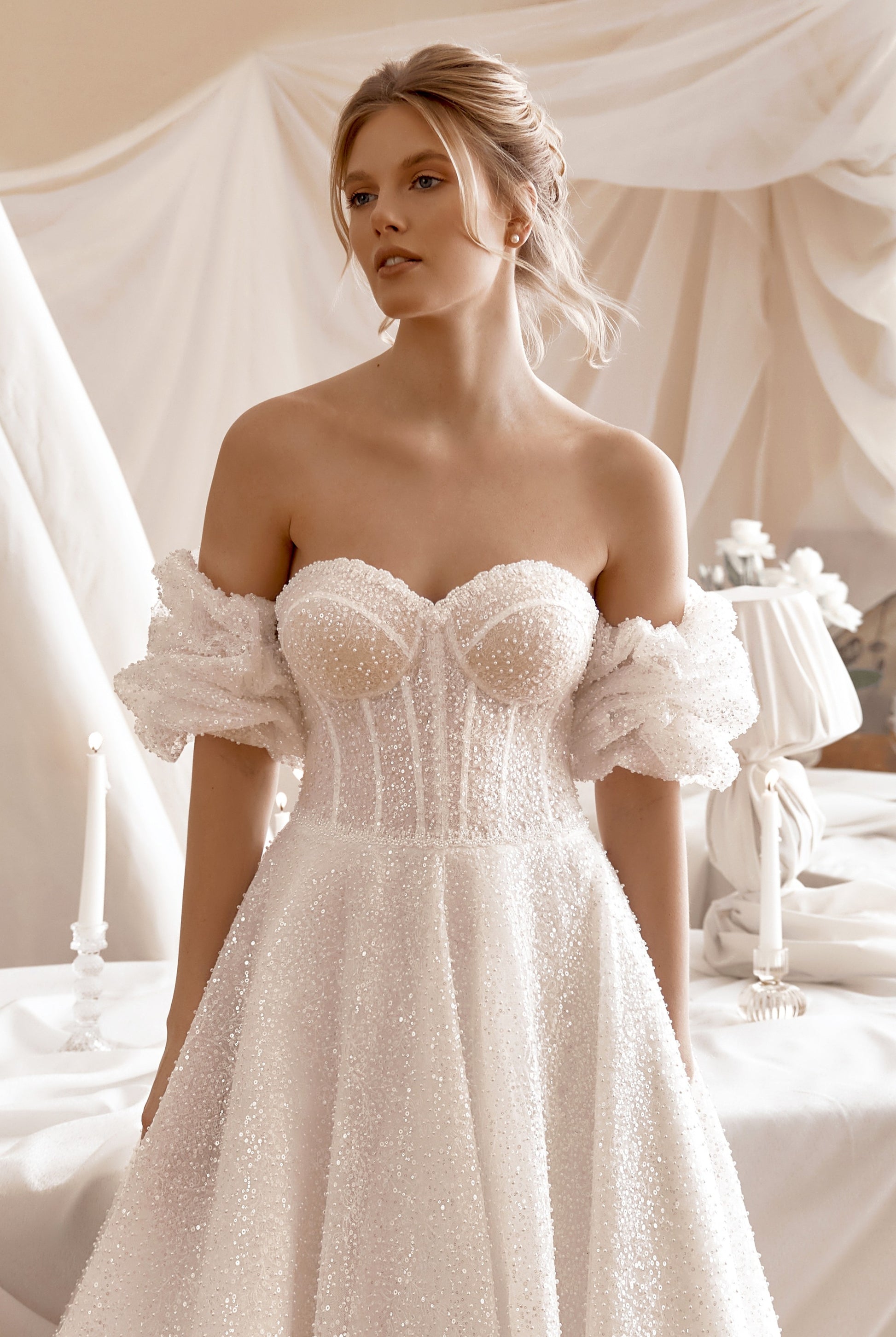 Martinela A-line Sweetheart Milk Wedding dress