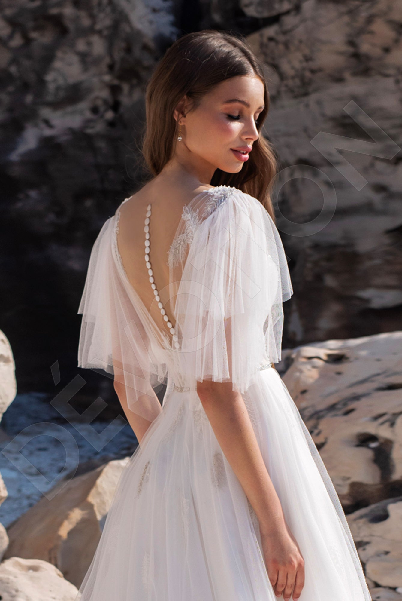 Maye A-line Illusion Ivory Wedding dress