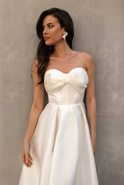 Mirta A-line Sweetheart Milk Wedding dress