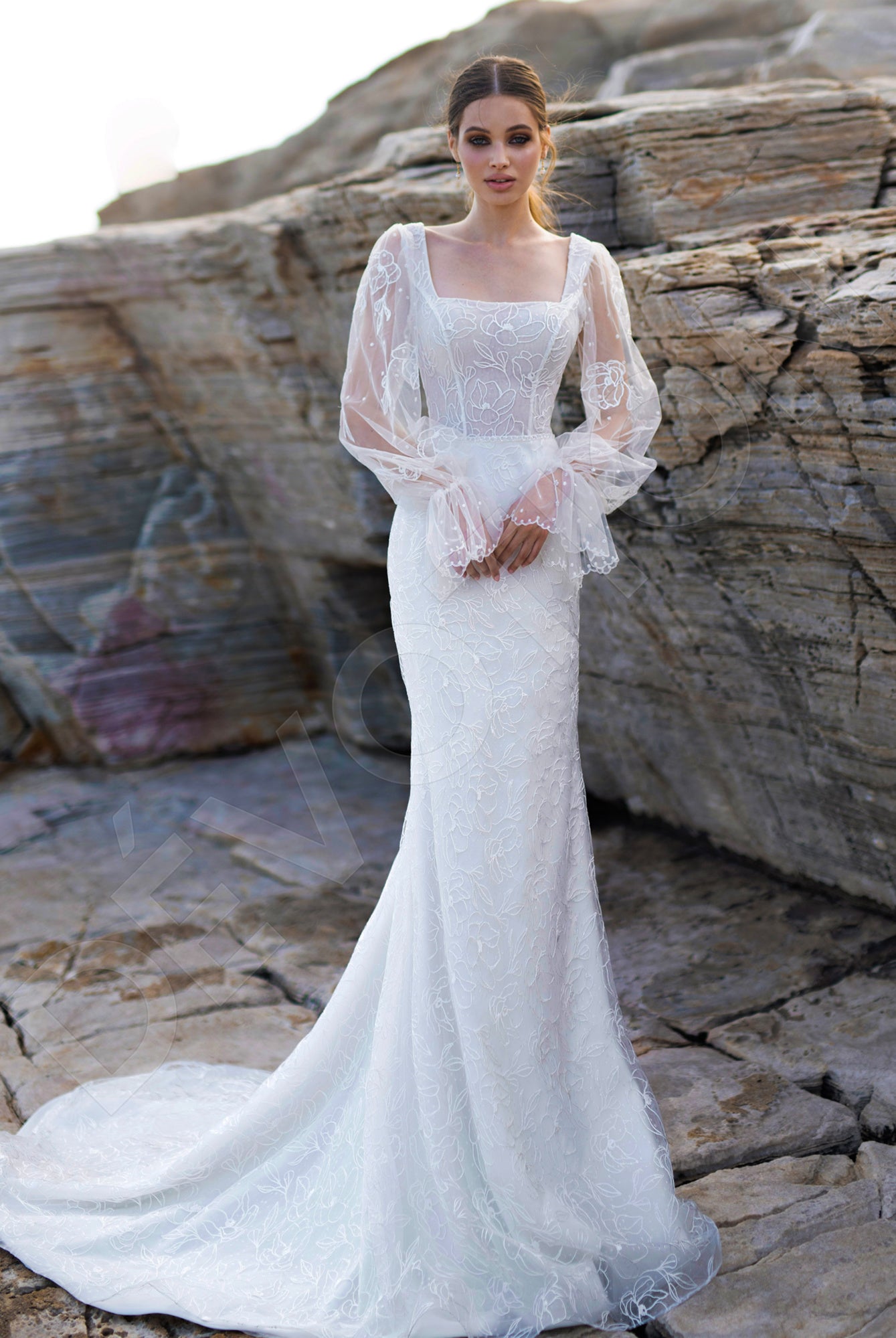 Samanta Trumpet/Mermaid Square Ivory Wedding dress