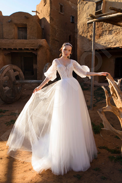 Savantia A-Line Sweetheart Off White Wedding dress