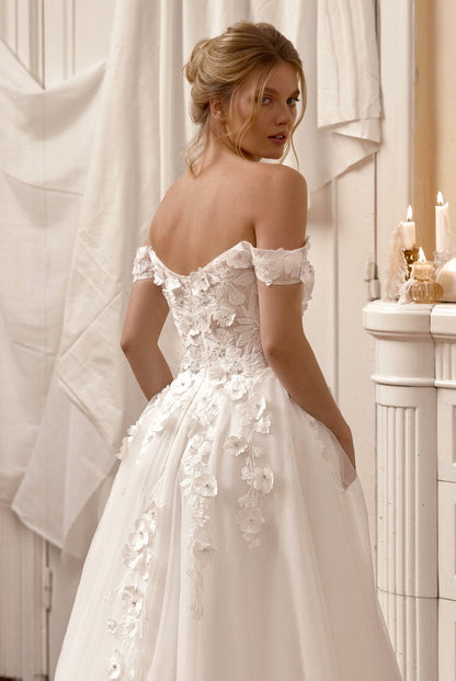 Scarlett A-line Off-shoulder/Drop shoulders Milk Wedding dress