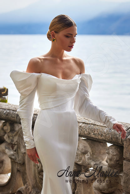 Viviana Trumpet/Mermaid Straight Across Milk Wedding dress 2