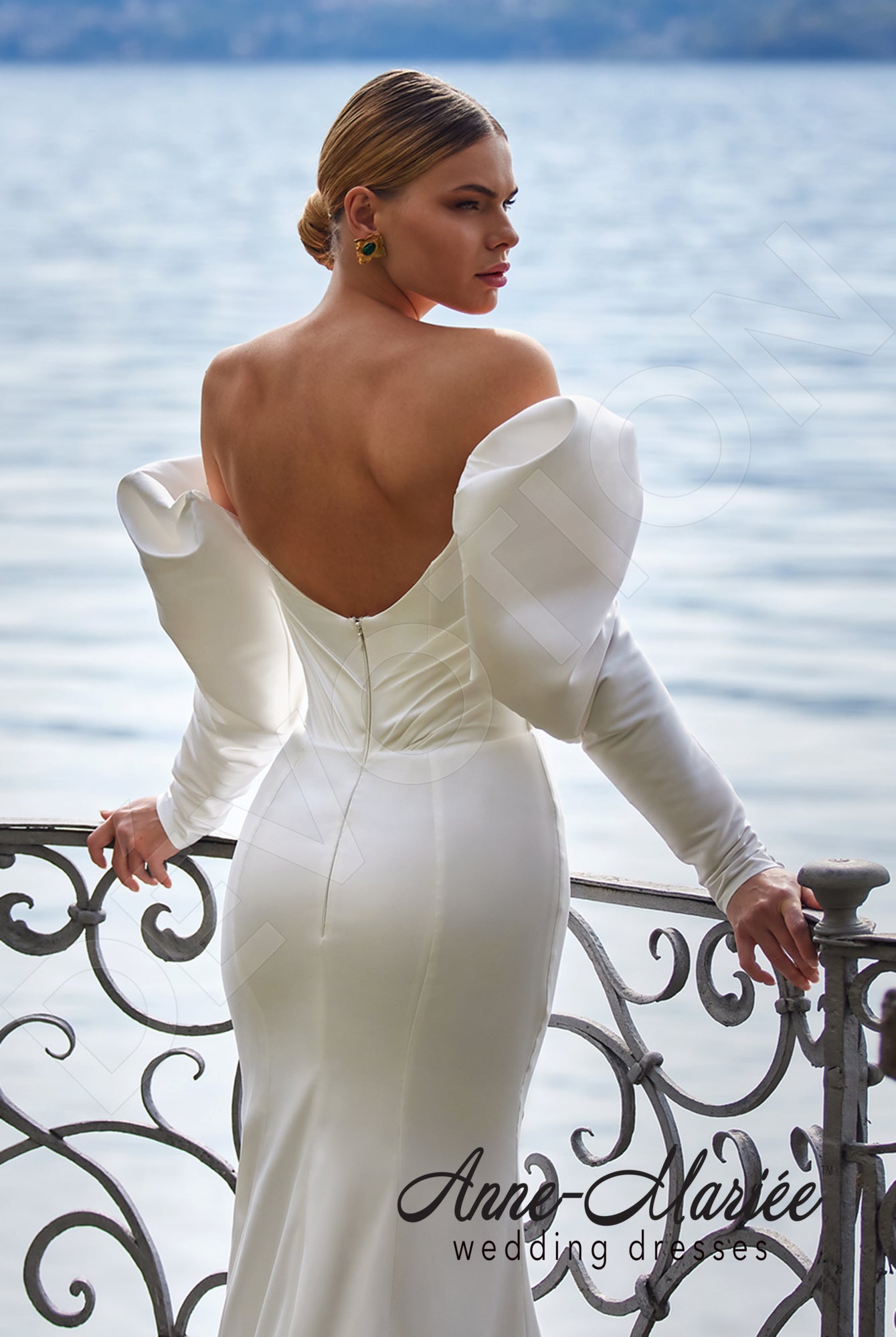 Viviana Trumpet/Mermaid Straight Across Milk Wedding dress