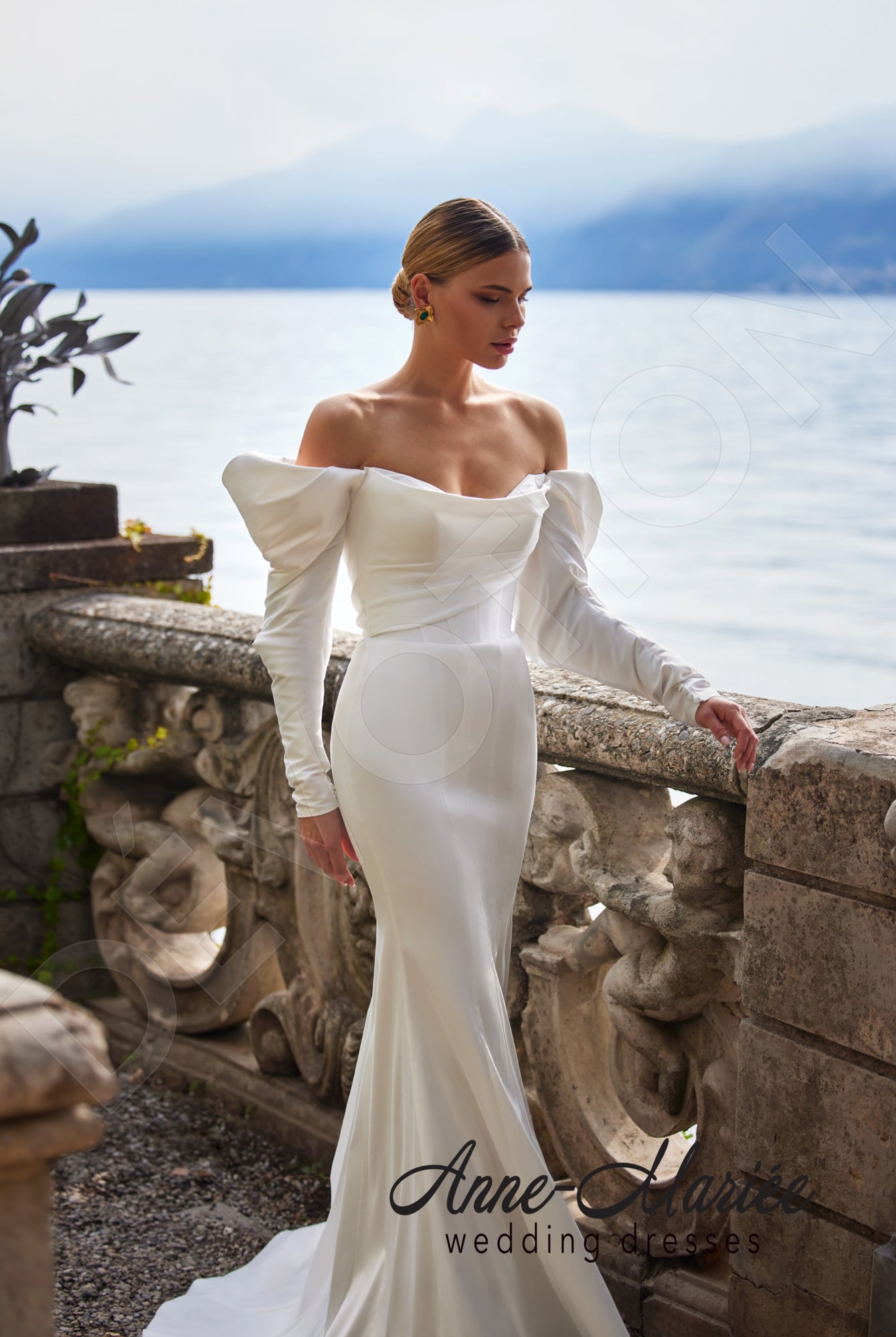 Viviana Trumpet/Mermaid Straight Across Milk Wedding dress 4