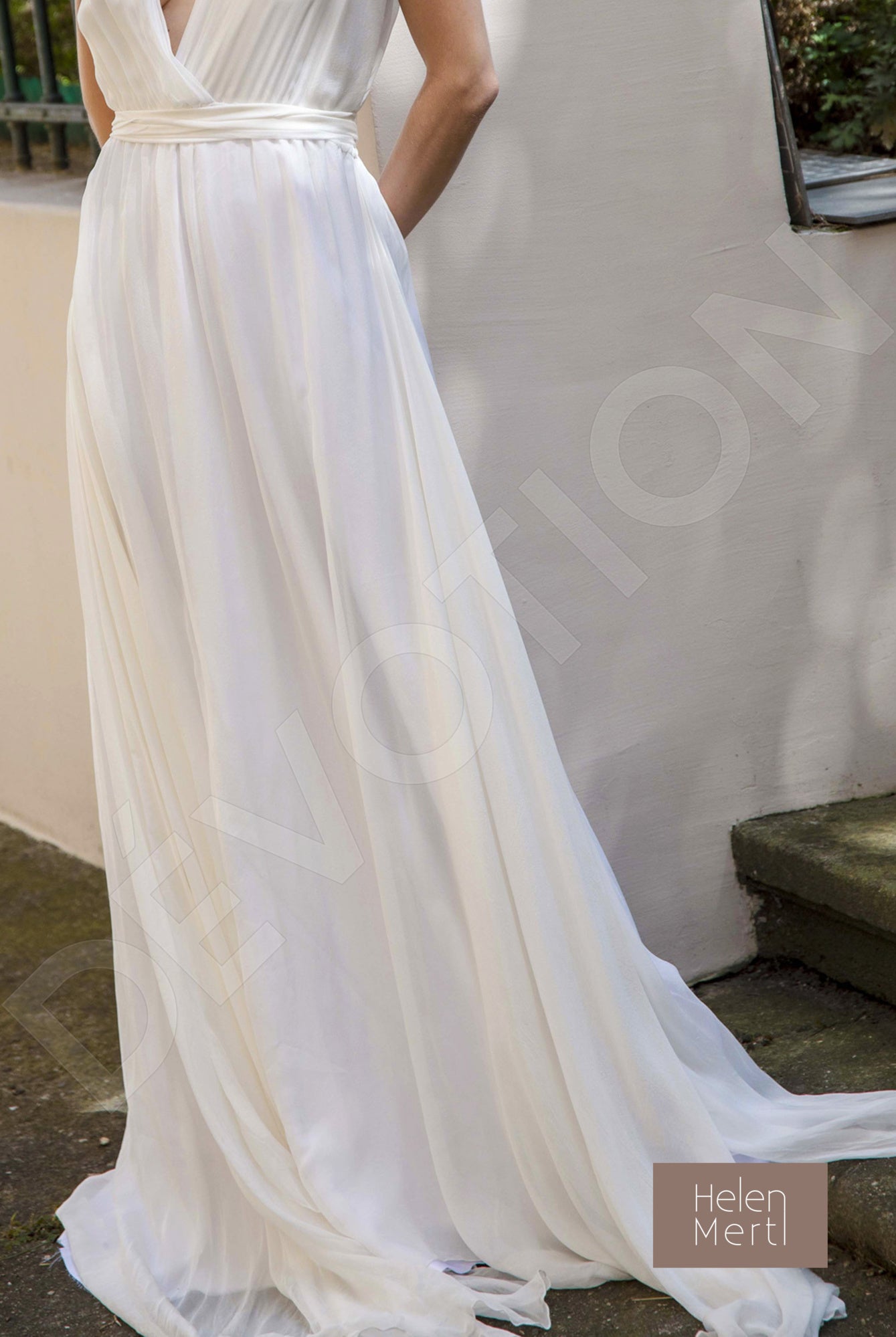 Zuzana A-line Deep V-neck White Wedding dress