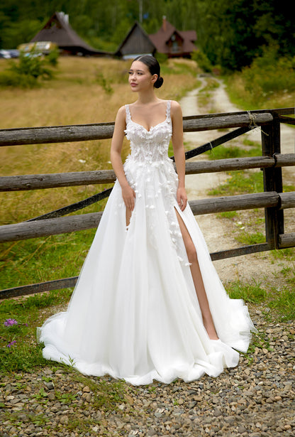 Niki A-line Sweetheart Milk Wedding dress