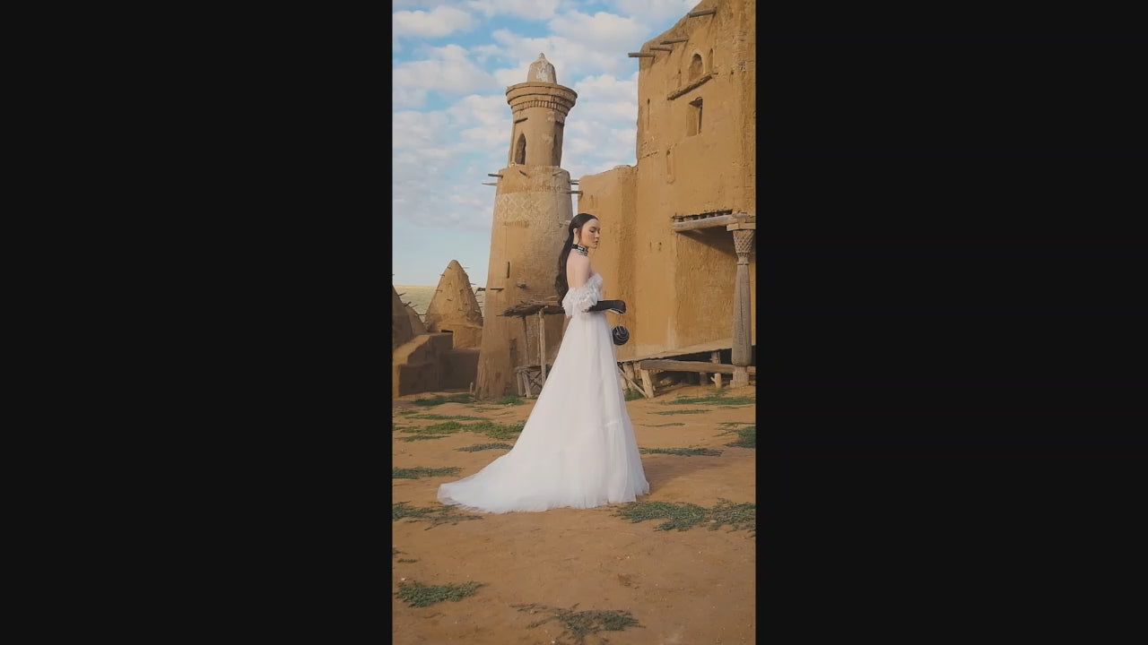 Sandre A-Line Sweetheart Off White Wedding dress video