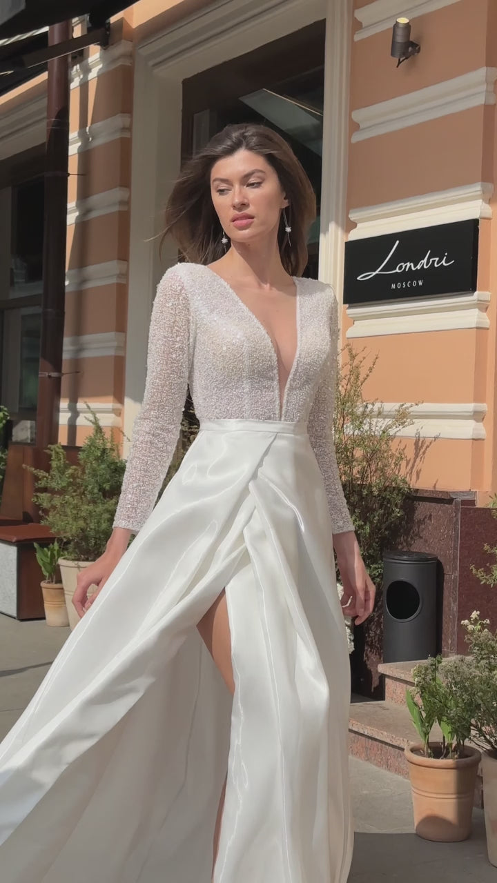 Krus A-line Deep V-neck Milk Wedding dress video