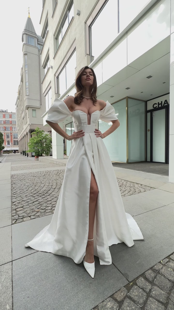 Denizia A-line Sweetheart Milk Wedding dress video