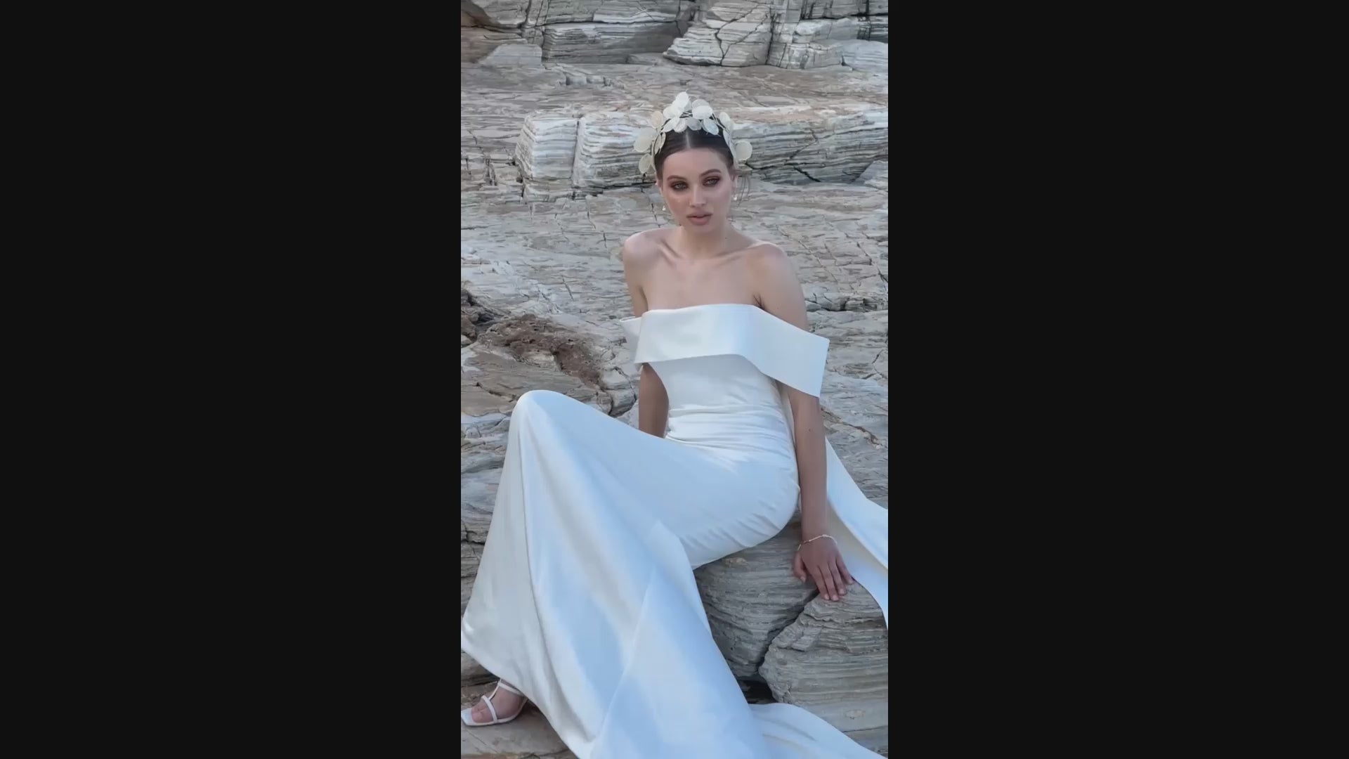 Eva Trumpet/Mermaid Off-shoulder Ivory Wedding dress video