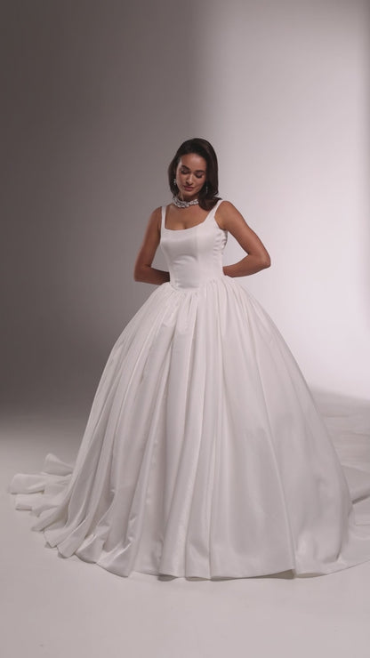 Carlson Princess/Ball Gown Square Milk Wedding dress