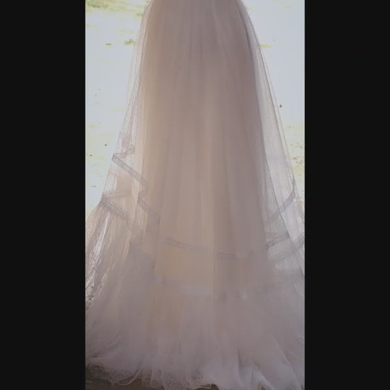 Larus A-line Deep V-neck Pearl Wedding dress