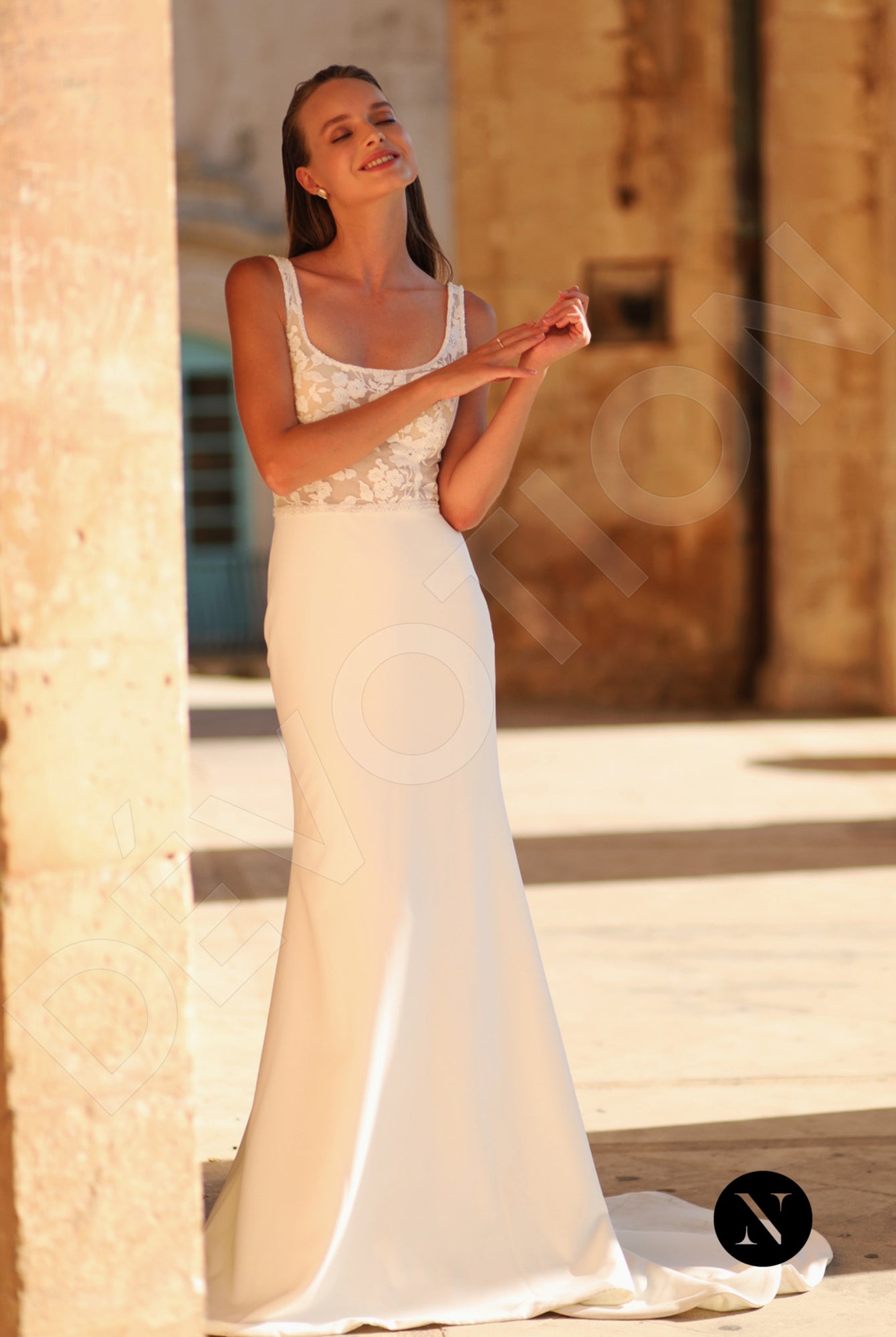 Bonnie Trumpet/Mermaid Square Ivory Wedding dress Front