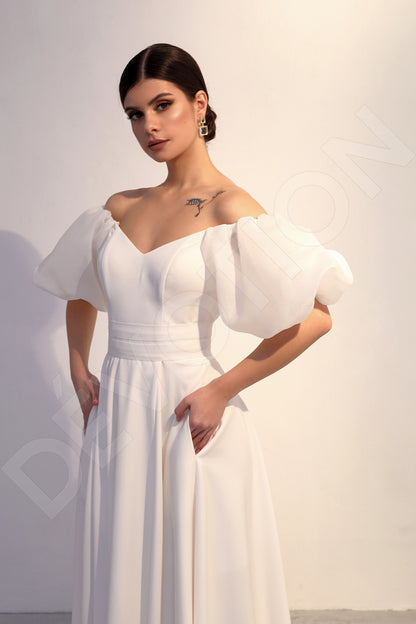 Hanela A-line Off-Shoulder/Drop Shoulders Light Ivory Wedding dress