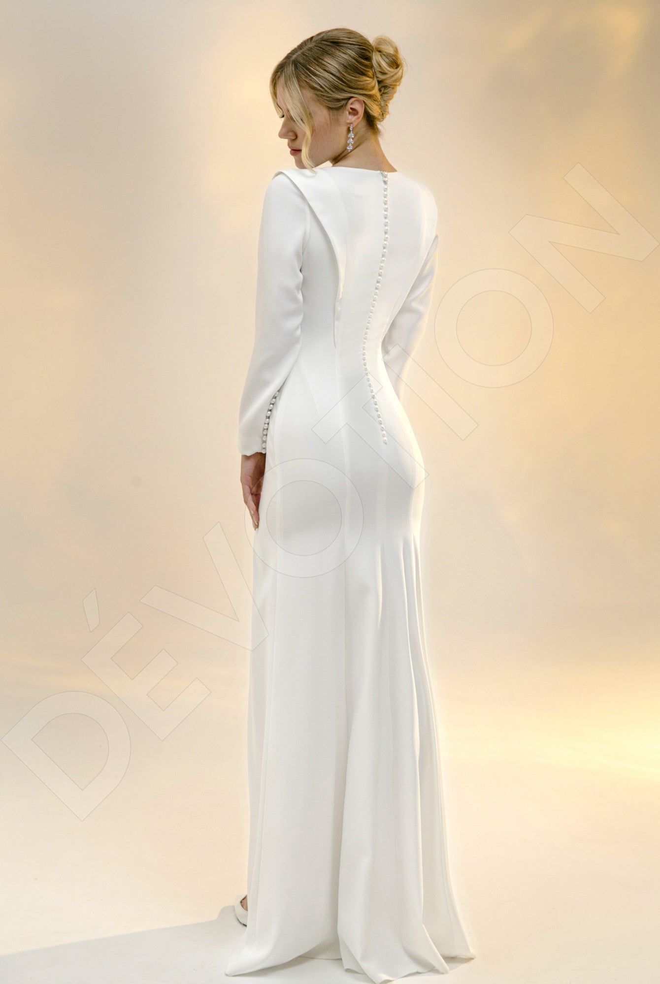Sonnie Sheath/Column Jewel Light Ivory Wedding dress