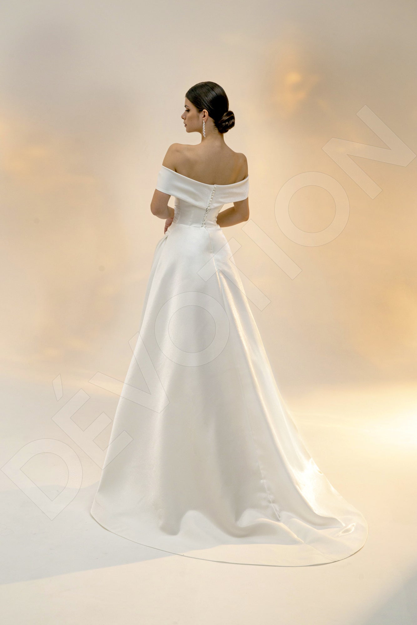 Norila A-line Off-Shoulder/Drop Shoulders Light Ivory Wedding dress