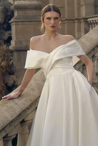 Jessica A-line Off-shoulder/Drop shoulders Milk Wedding dress