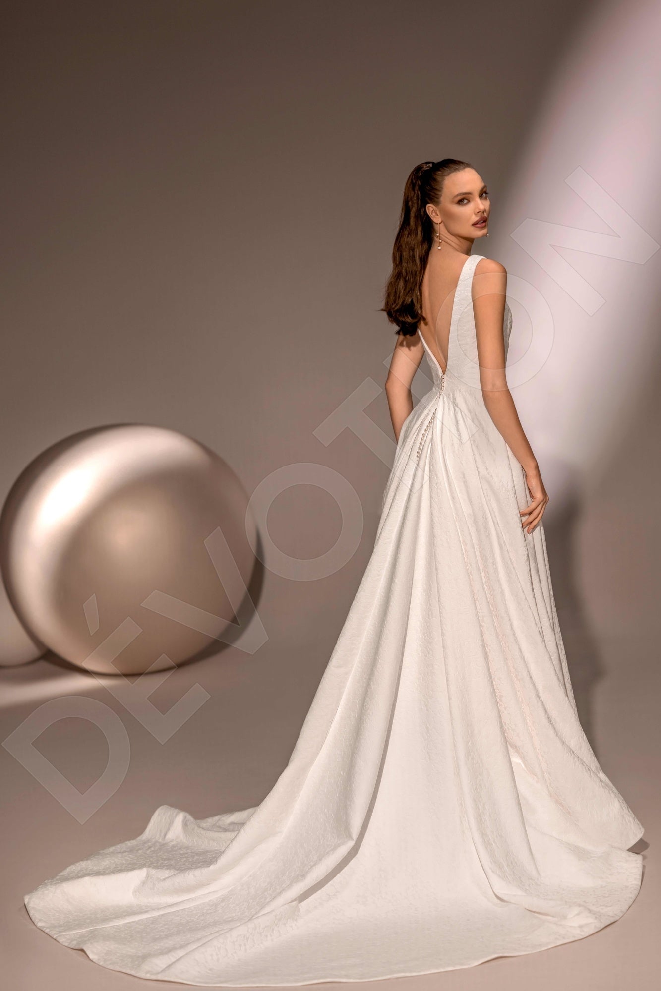 Fionela A-line Deep V-neck Ivory Wedding dress