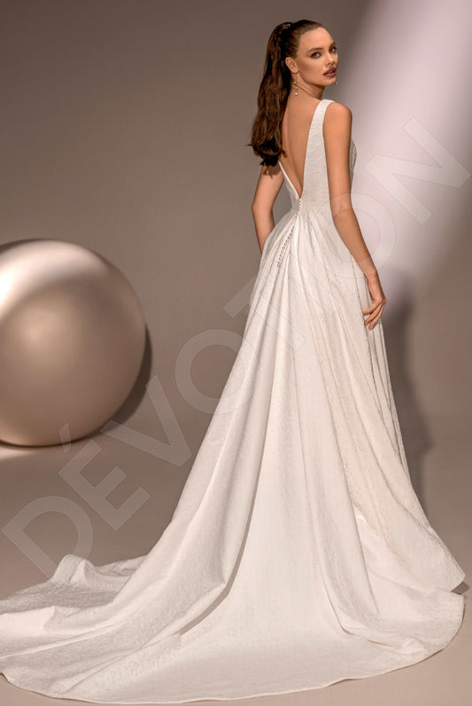 Fionela A-line Deep V-neck Ivory Wedding dress