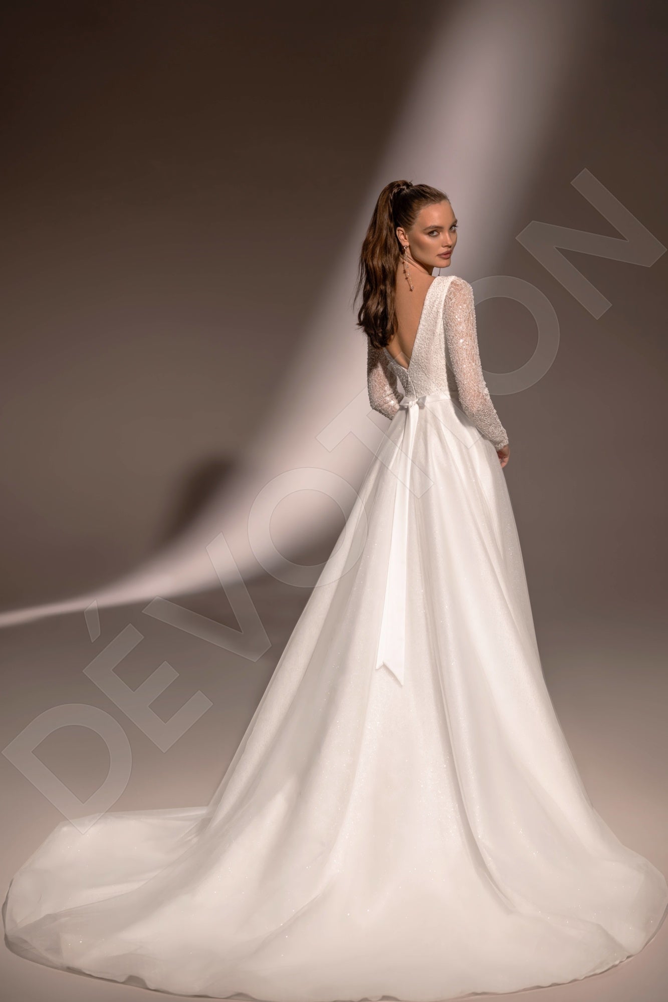 Amia A-line Deep V-neck Ivory Wedding dress