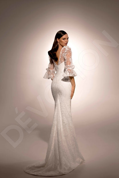 Avania Trumpet/Mermaid V-neck Ivory Wedding dress
