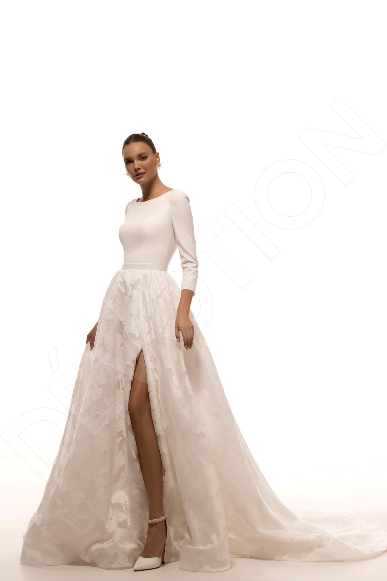 Kadyr A-line Boat-Bateau Ivory Wedding dress