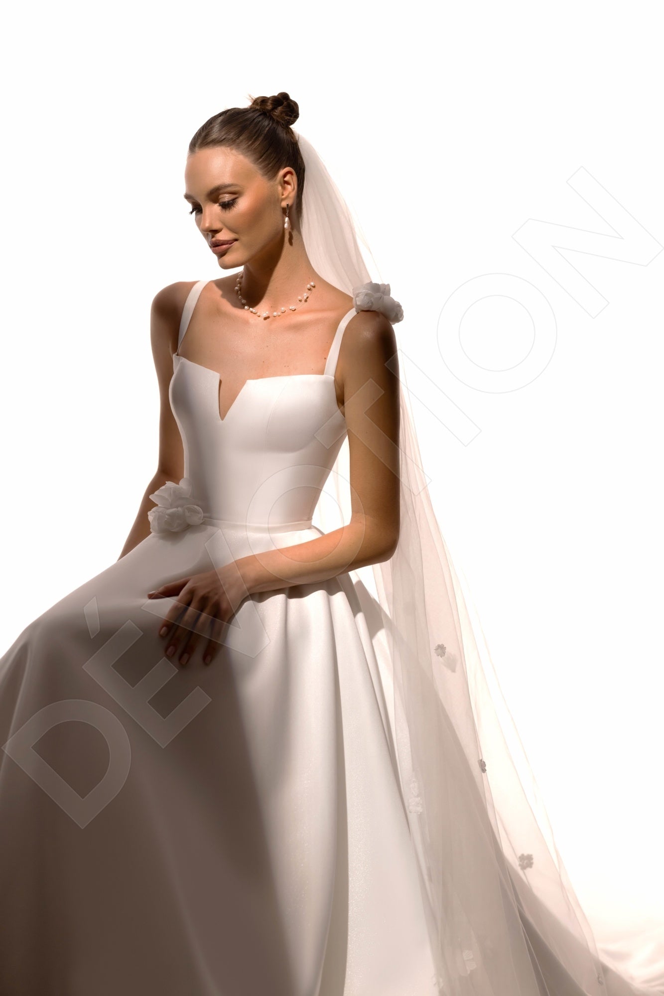 Lilibet A-line Square Ivory Wedding dress