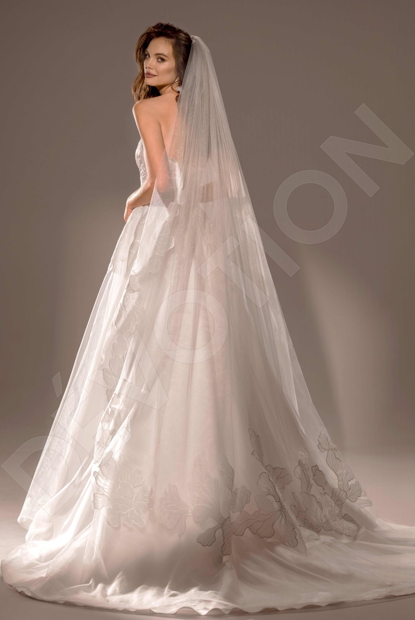 Paty A-line Sweetheart Ivory Wedding dress