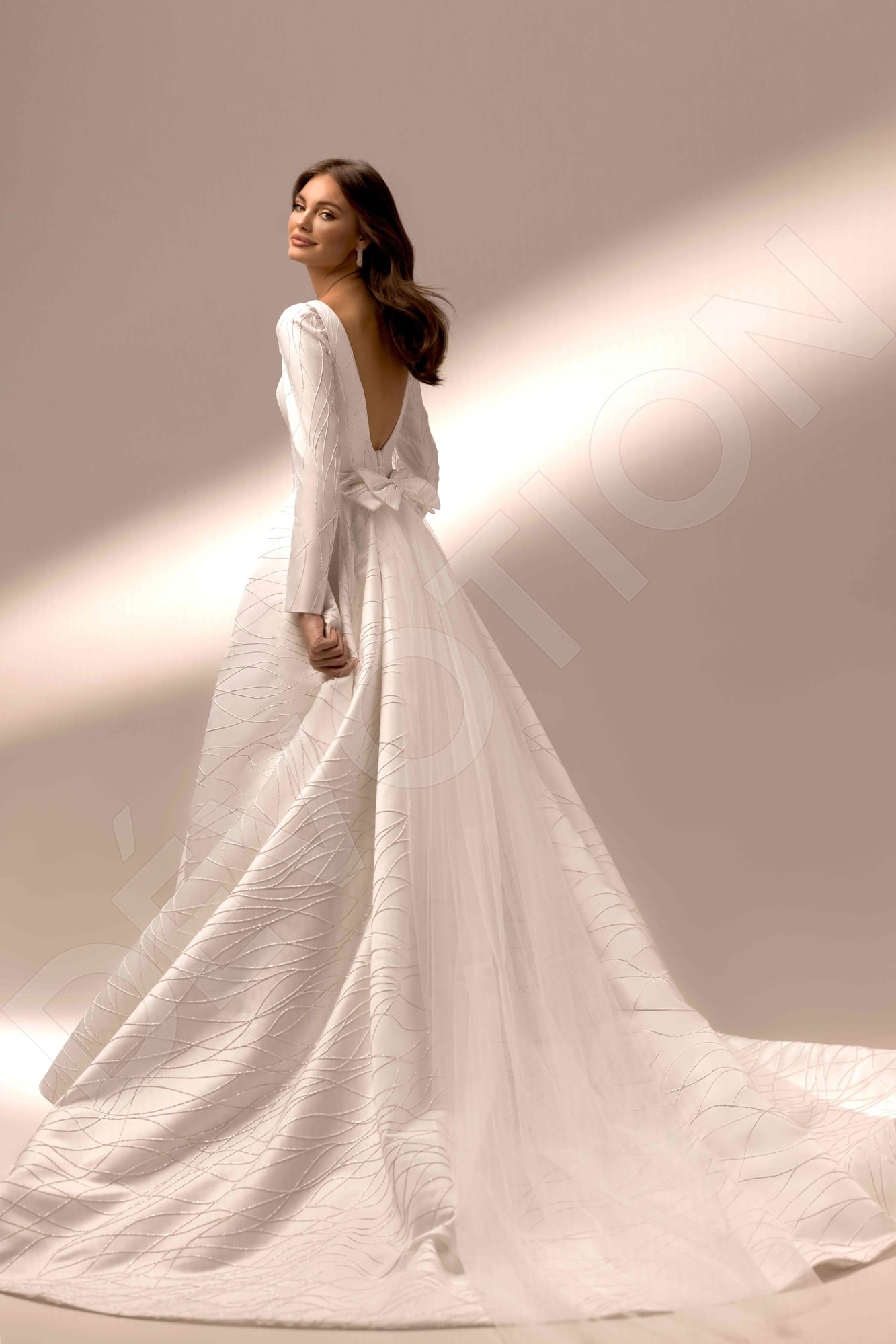 Sky A-line Boat/Bateau Ivory Wedding dress