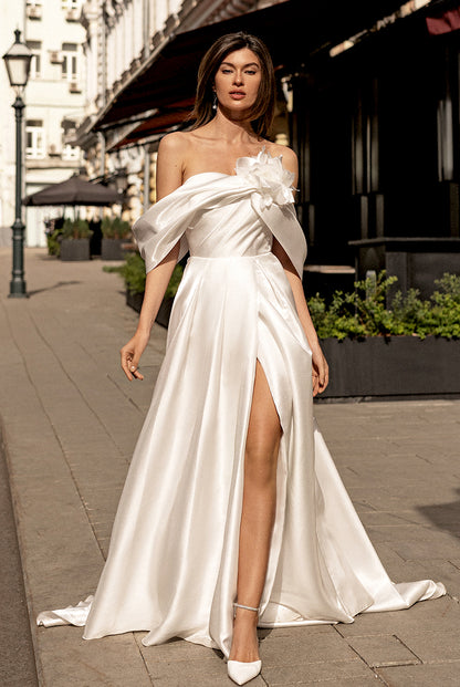 Liatris A-line Off-shoulder/Drop shoulders Milk Wedding dress