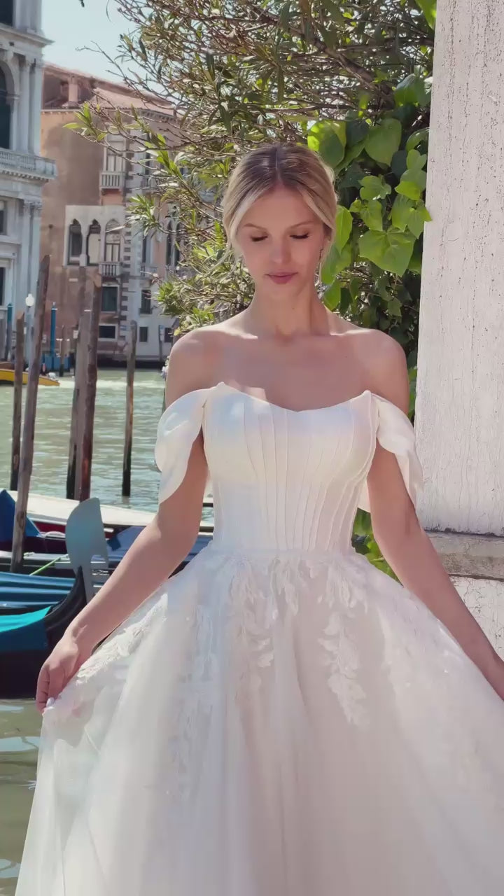 Alany A-line Off-shoulder/Drop shoulders Ivory Wedding dress video