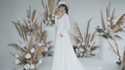 Reese Sheath/Column V-neck Ivory Wedding dress
