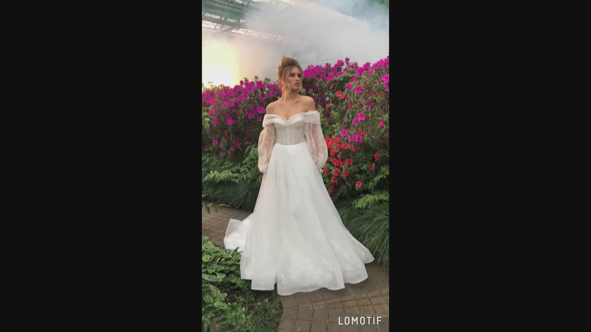 Vika A-line Sweetheart Ivory Wedding Dress video