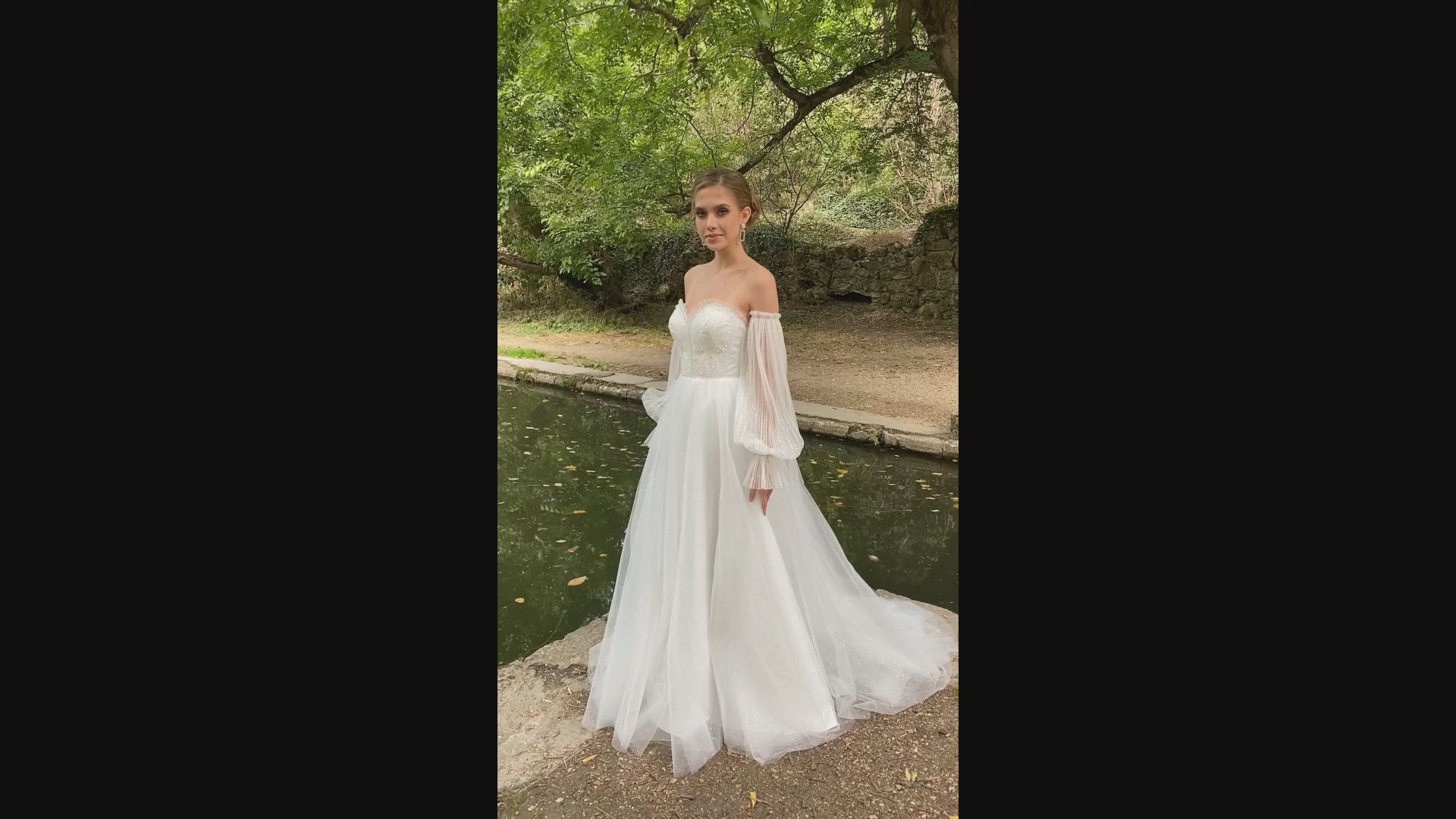 Dara A-line Sweetheart Milk Wedding dress video
