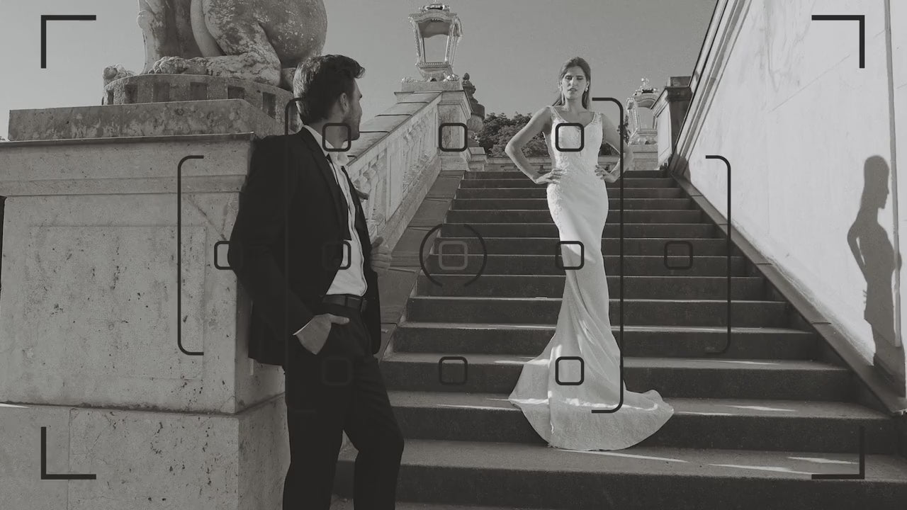 Vinettia Trumpet/Mermaid V-neck Milk Wedding dress video