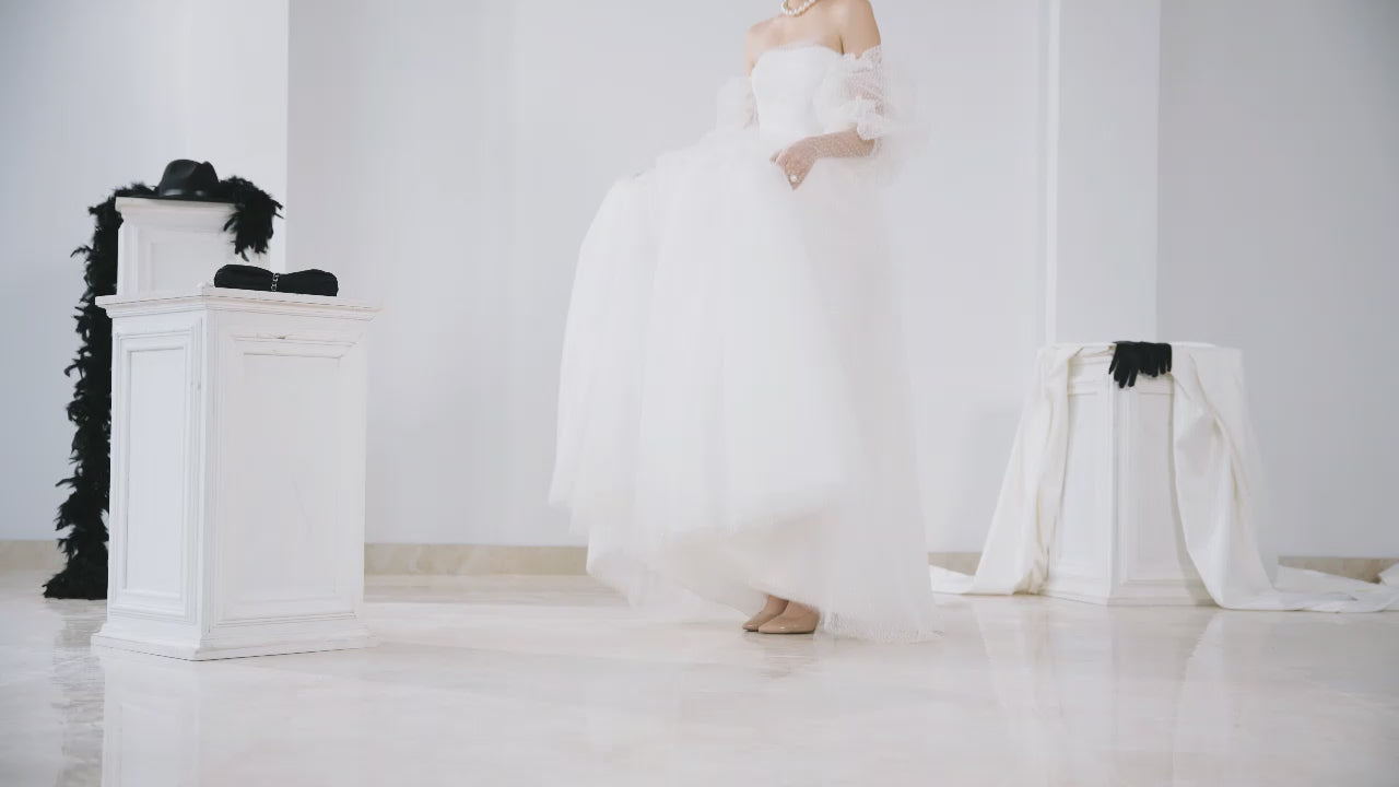 Sabrita A-line Straight across LightMilk Wedding dress video